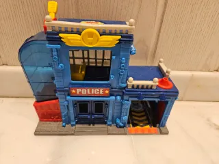 Comisaría SuperZings