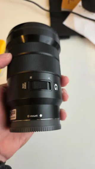 Sony 18-105mm f/4 G OSS (Serie G) + caja