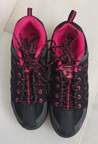 Zapatillas de spinning Mitical Negras y Fucsia