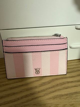 Cartera Victoria's Secret con llavero