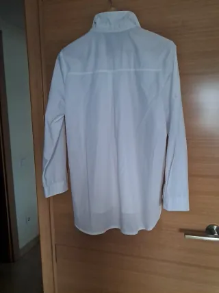 Camisa blanca mujer con perlas