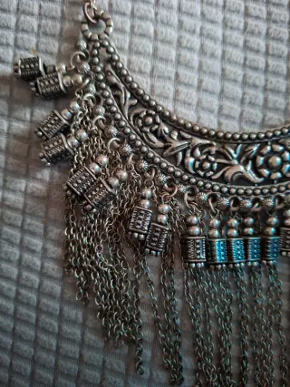 Collar estilo étnico plateado