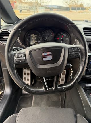 SEAT Leon Cupra r 2009