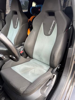 SEAT Leon Cupra r 2009