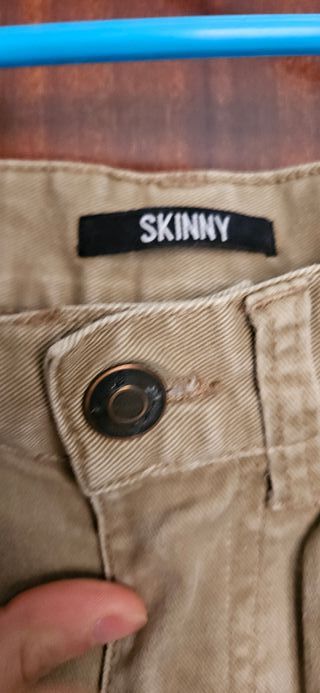 Pantalones vaqueros beige skinny