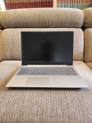 Lenovo IdeaPad 330s-15ikb Plata