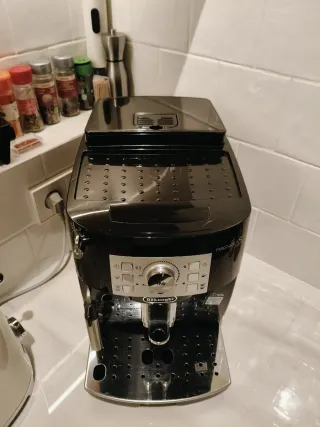 Cafetera DeLonghi Magnifica S