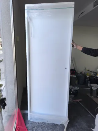 Puerta interior blanca