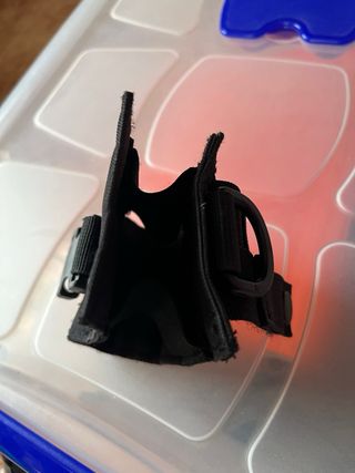 Porta emisoras negro