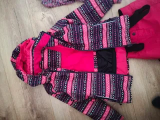 Lote Ropa Esquí Niña. Talla 122-128. Edad 7-8 años