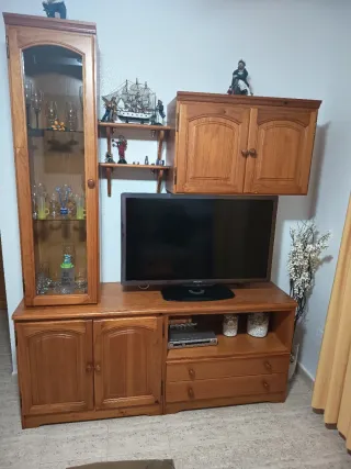 Mesa de comedor redonda con 4 sillas