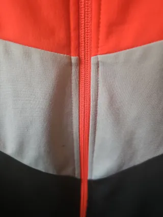 Chaqueta Puma Naranja y Negra