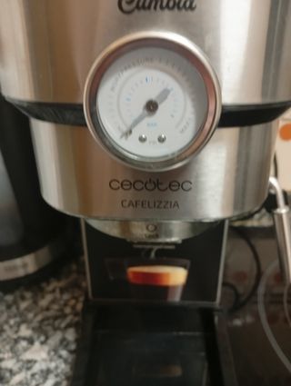 Cafetera Cecotec Cafelizzia 790