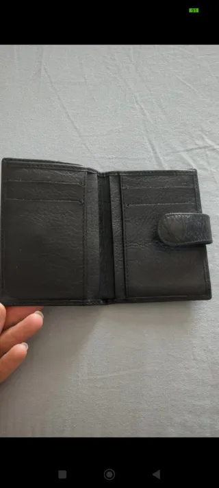 Cartera de caballero negra