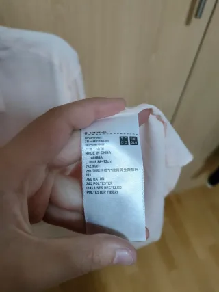 NUEVA Camisa No Arruga Uniqlo Rosa Talla M