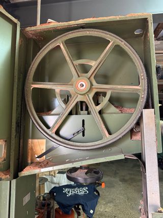 Sierra de cinta BS 640