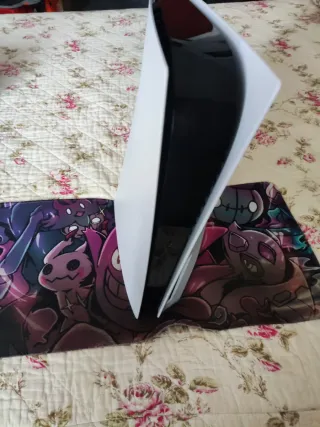 PlayStation 5 Blanca + Mandos y Cables