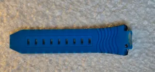 Correa y protector TechnoMarine azul y negro