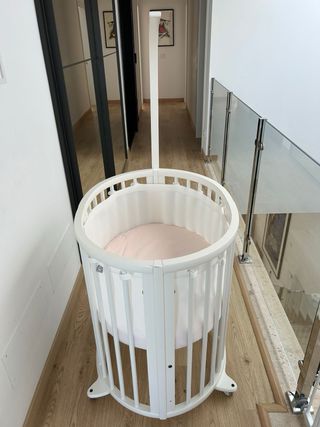 Mini cuna Stokke Sleepi con colchón