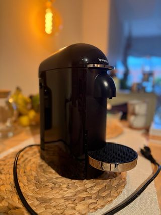 Cafetera Nespresso Vertuo Plus
