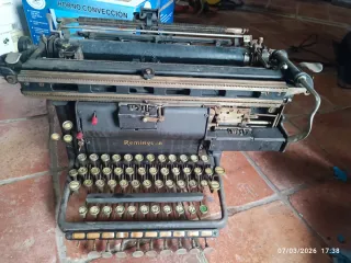 Máquina de escribir Remington antigua