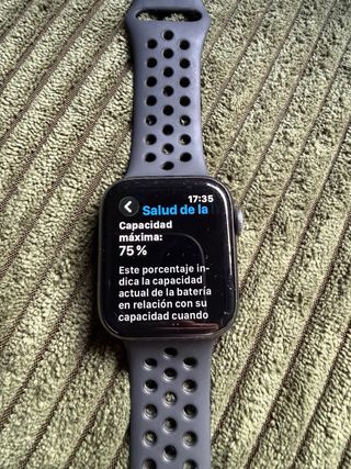 Apple Watch Series 6 Nike 44mm Gris