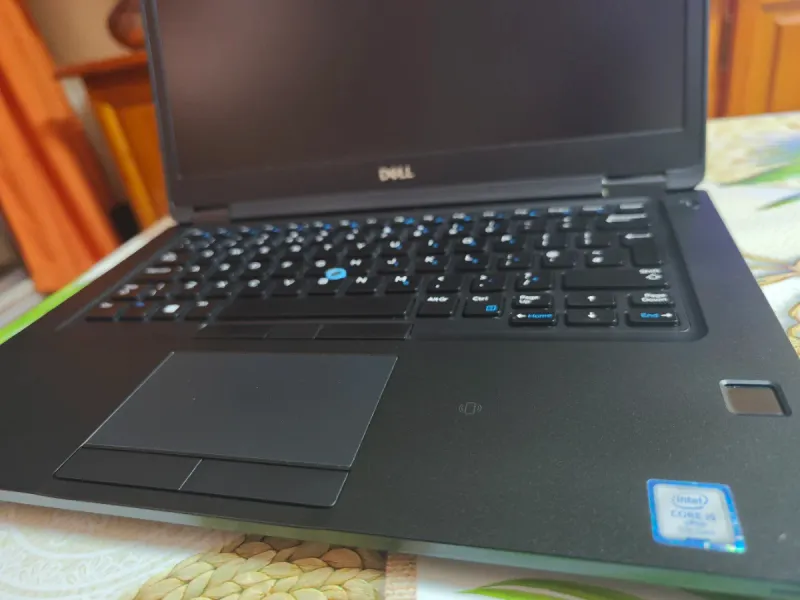 Portátil Dell i5 16GB RAM FullHD M.2 afbeelding 7
