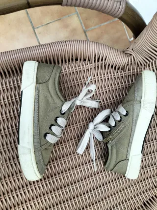 Zapatillas niño talla 26