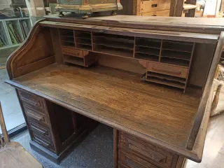 Escritorio de persiana roble antiguo