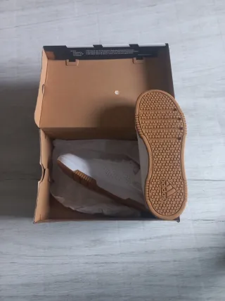 Zapatillas Adidas Blancas y Rosas Cuero