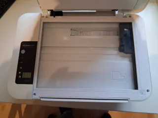 Impresora HP Deskjet 2554 Blanca y Negra