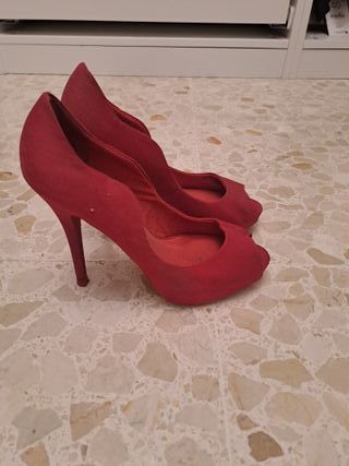 Zapatos de tacón rojos talla 38