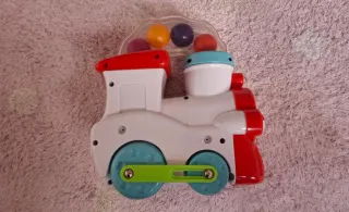 Tren de juguete musical con bolas