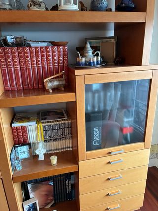 Mueble salón y mesa centro madera