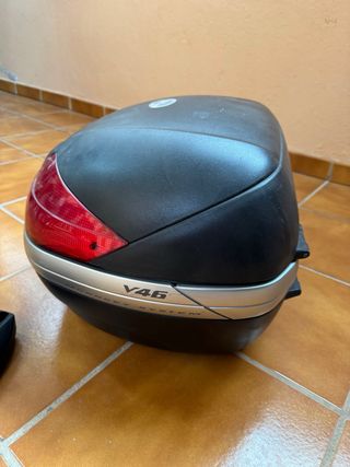 Baúl Moto Givi V46 46L