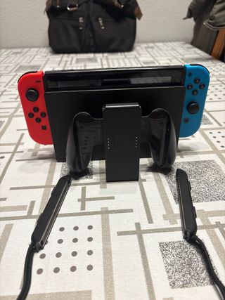 Nintendo Switch Azul/Rojo + Juegos
