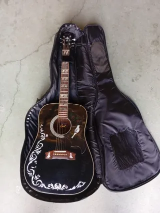 Guitarra Acústica Azul con grabados + Funda + Pie