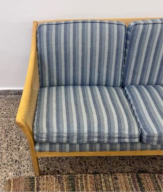 Sofá Vintage en alquiler tela y ratan