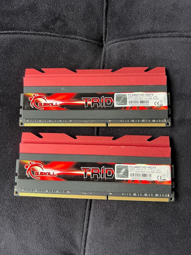2x G.Skill TridentX DDR3 16GB 2400MHz