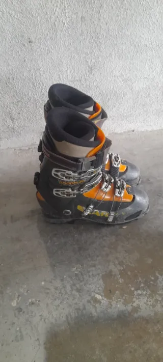 Esquís de travesía y freeride