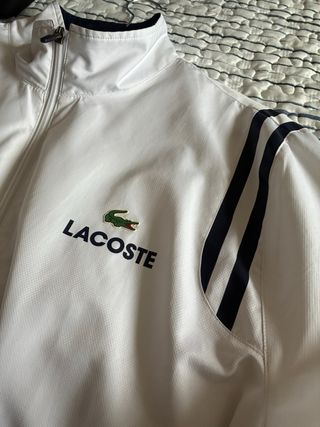 Chaqueta Lacoste Blanca clásica