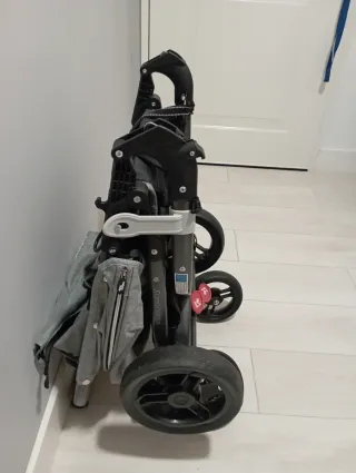 Silla de paseo Valco Snap 4 gris