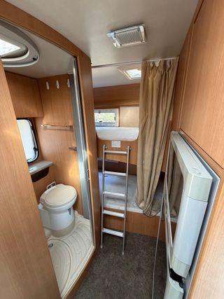 Autocaravana Ford Chausson Cama Basculante 5 Plaza