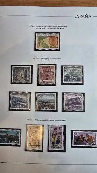 Álbum de sellos España 1975