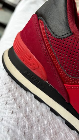 New Balance 574 Rojas Talla 46.5 EU