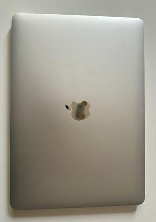 MacBook Pro 2020 i5/16/512GB Plata