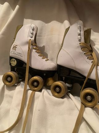 Patines Clásicos KF talla 32 Blancos y Dorados