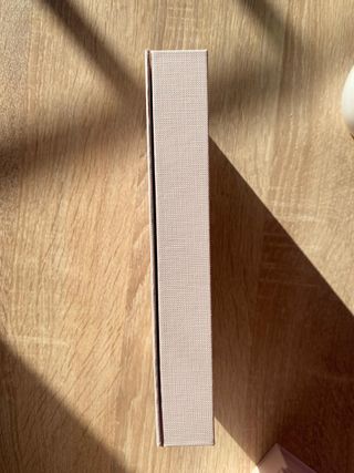 Caja Marina Garcia Beige y Dorada