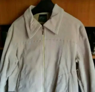 Cazadora beige mujer