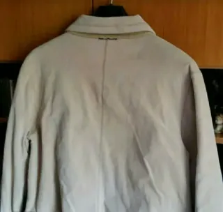 Cazadora beige mujer